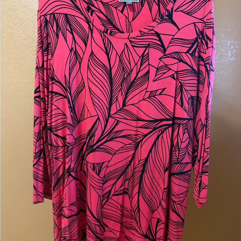 JM Collection Womenʻs Pink and Black Leaf-Print Tunic Top Size L